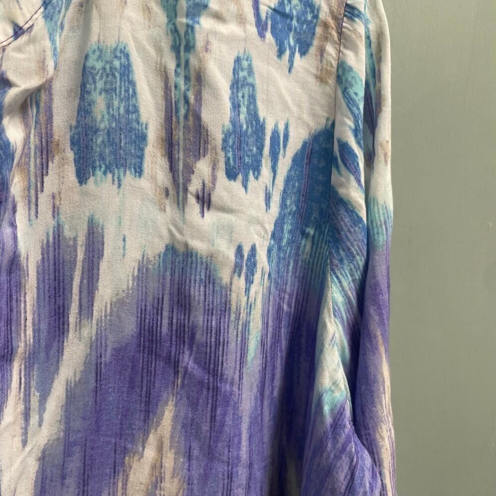 Chicos Size 2 Large Colorful Batik Lightweight Blouse Top 3/4 Sleeve Casual - Picture 3 of 4